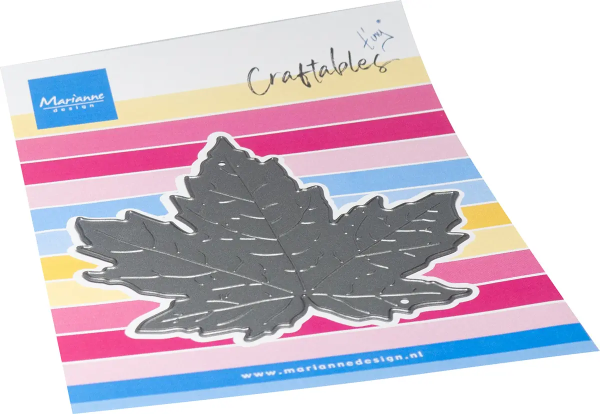 Marianne Design Craftables Die - Tiny's Maple Leaf 1