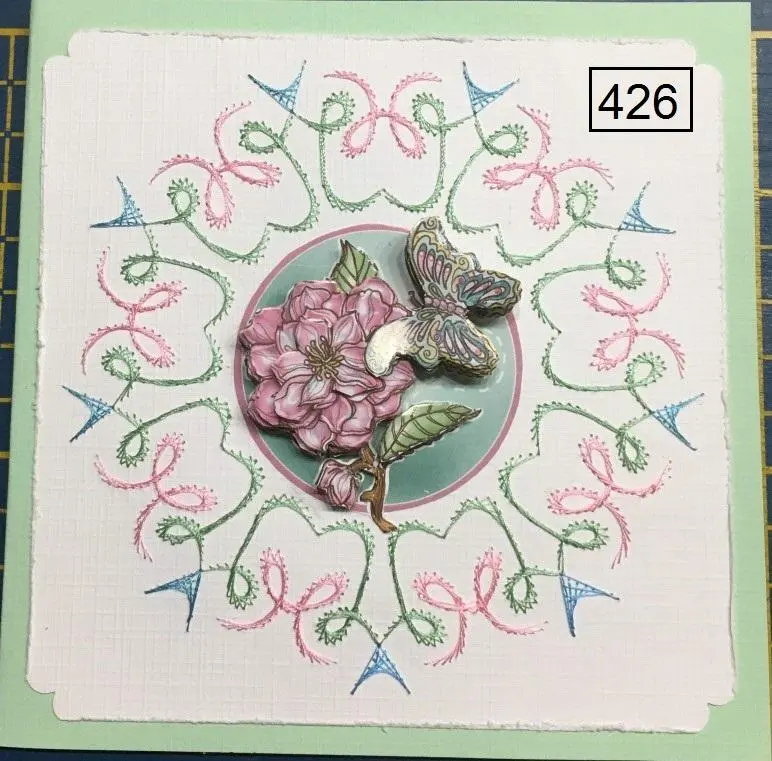 Laura's Design Digital Embroidery Pattern - Flourish Circle Frame 1