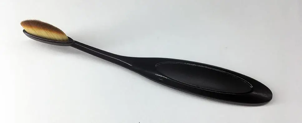 Mixed Media Blending Brush #6 Oval 1