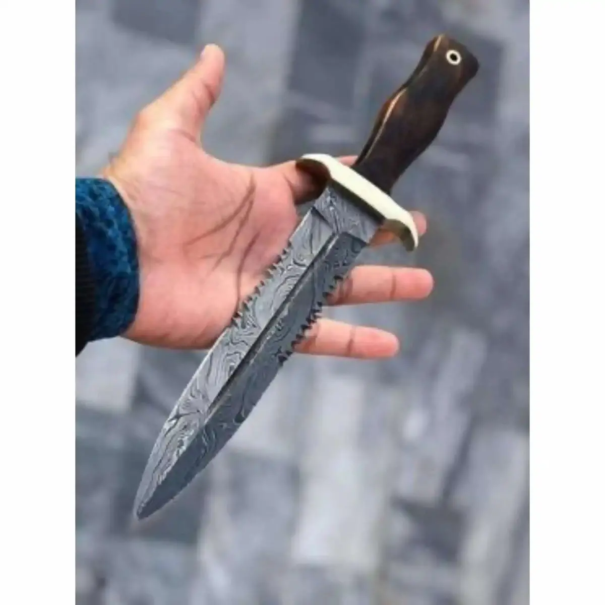 Handmade Frontier Bowie Knife, Damascus Steel Clip Point Blade, Sawback Spine, Brass Guard, Rosewood Handle, Fixed Blade Knife 1