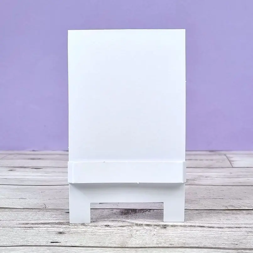 Luxury Shaped Card Blanks & Envelopes - Easel 1