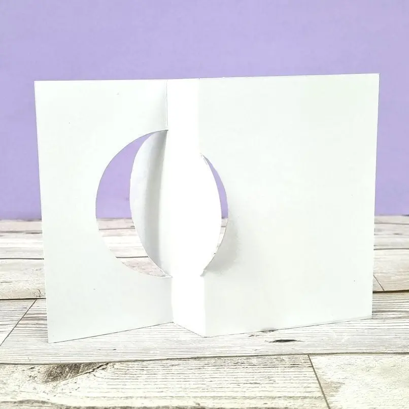 Luxury Shaped Card Blanks & Envelopes - Circle Swing Card 1