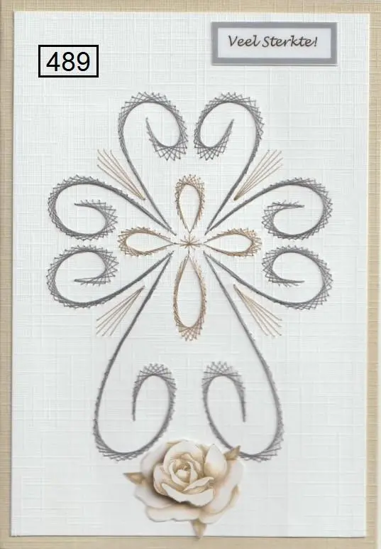 Laura's Design Digital Embroidery Pattern - Flourish Cross 1