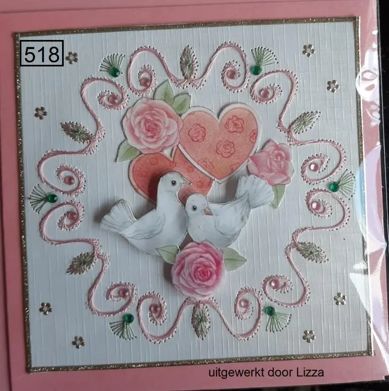 Laura's Design Digital Embroidery Pattern - Swirling Circle Frame 1