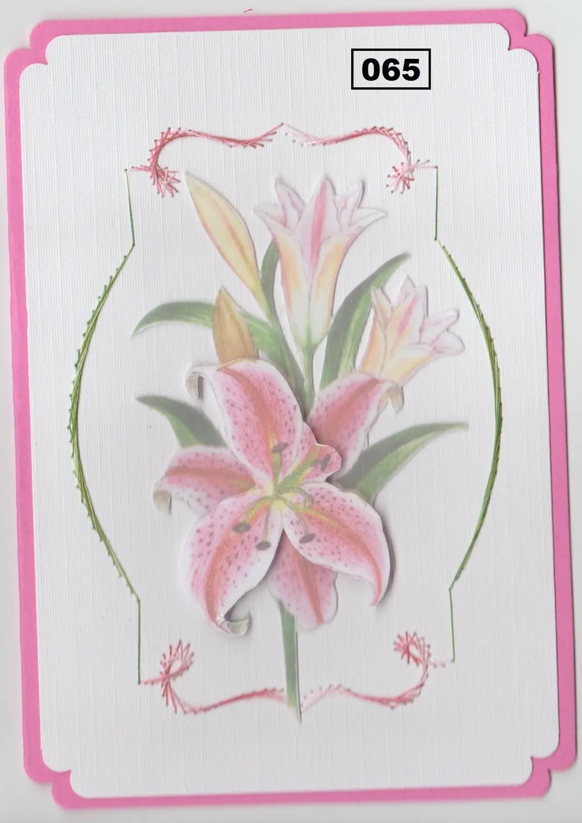 Laura's Design Digital Embroidery Pattern - Vase 1